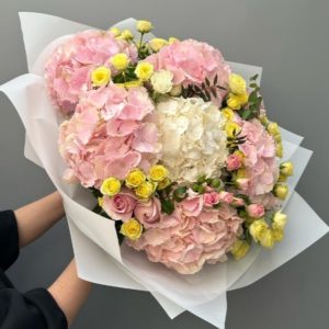 light bouquet with hydrangeas